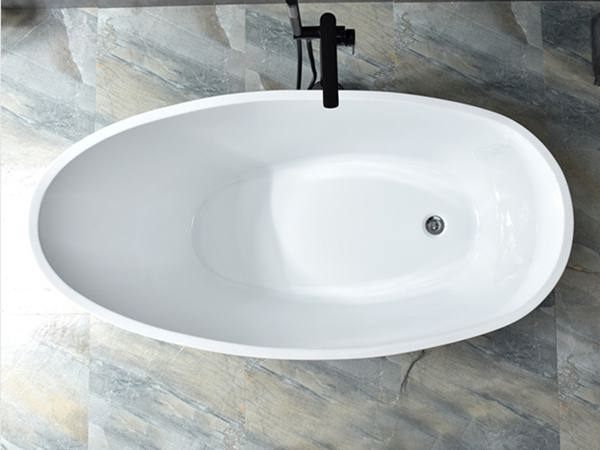 Freestanding slipper tub top view with faucet  