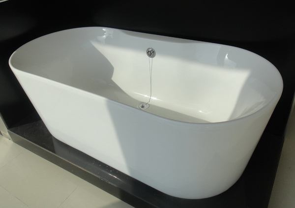 freestanding soaking tub without faucet drilling