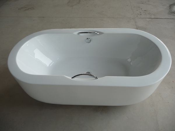 modern freestanding bathtub of close look