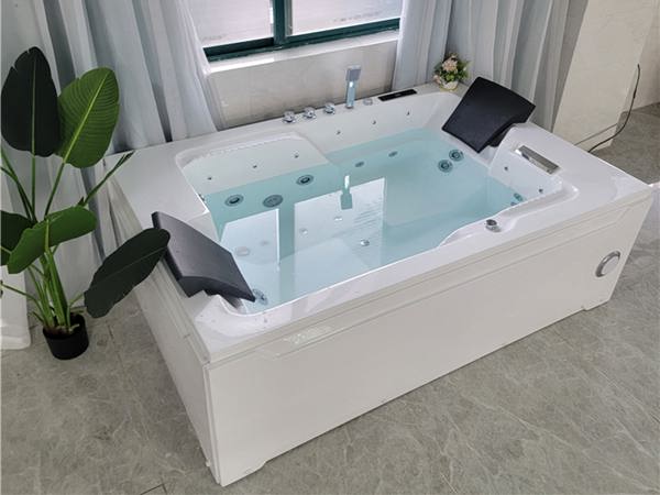  Massage Whirlpool Bath Tub With Pillow