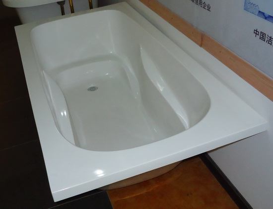 Rectangular undermount soft tub in showroom