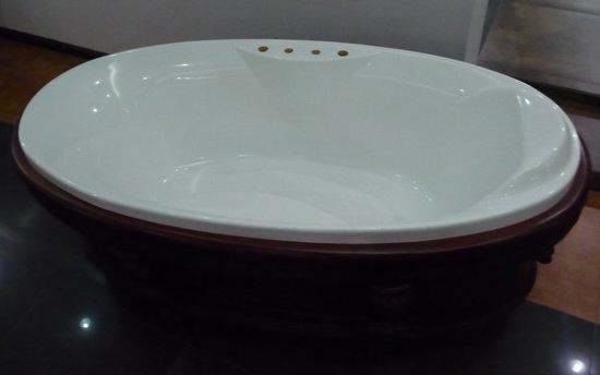 68.5 inch stand alone soft tub 