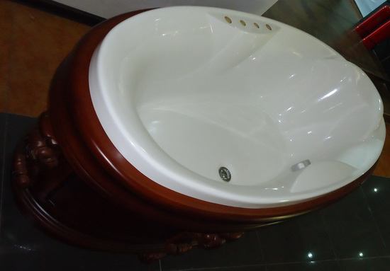 Stand alone soft tub from top view